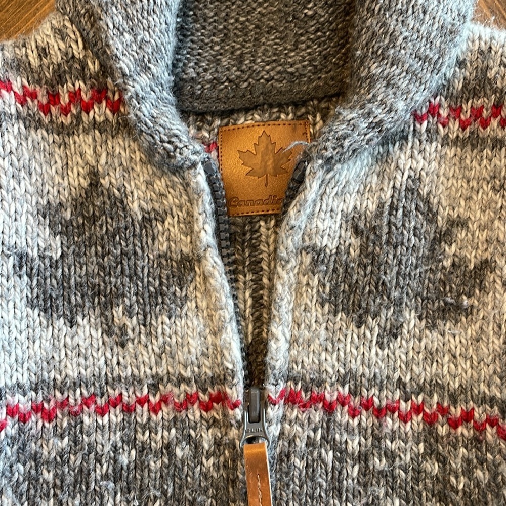 Canadiana Canada Sweater 2T - Picture 2 of 7